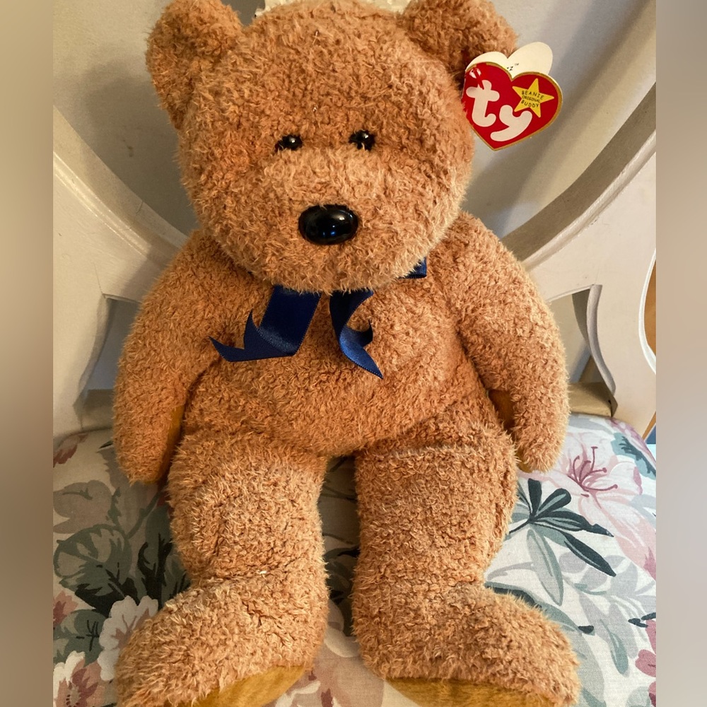 Ty Beanie Buddy Large Size Bear named Fuzz